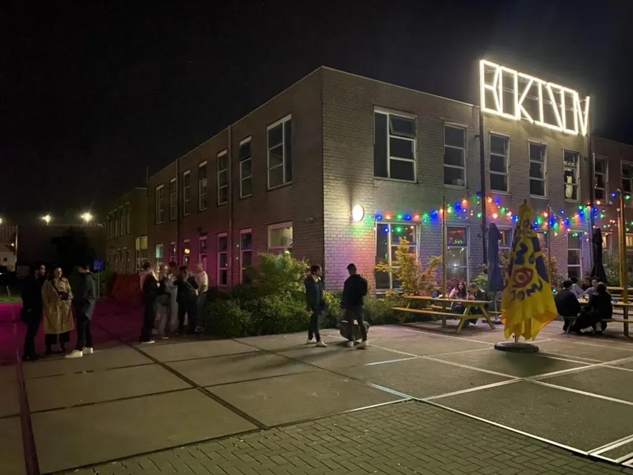 Borisov in de avond, Borisov Amsterdam